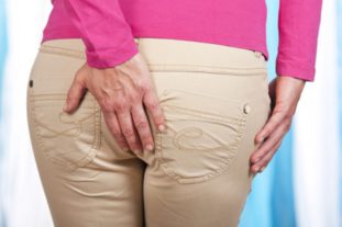 Клинически важный признак - выделение члеников цепня, которые обнаруживают в кале, или их самопроизвольный выход из анального отверстия, вызывающий зуд