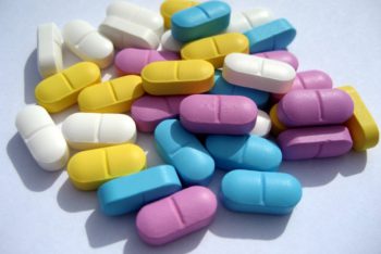 Какие таблетки от глистов для взрослых и детей лучше?